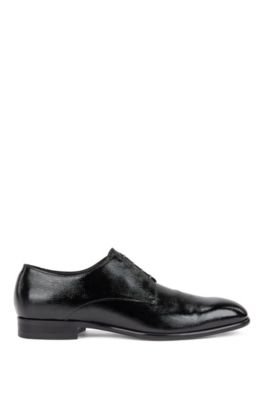 Italian-made Derby shoes in embossed patent leather, Black
