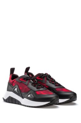 Running-inspired trainers with camouflage mesh, Dark Red