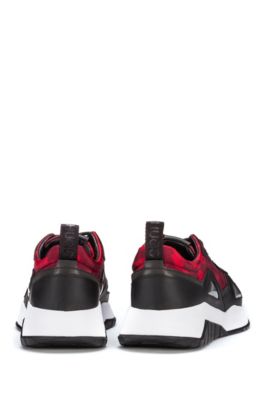Running-inspired trainers with camouflage mesh, Dark Red