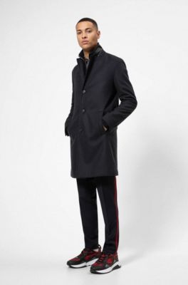 Running-inspired trainers with camouflage mesh, Dark Red