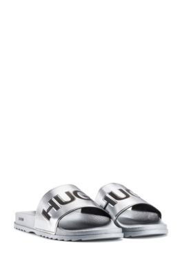 Italian-made metallic sliders with contrast logo, Silver