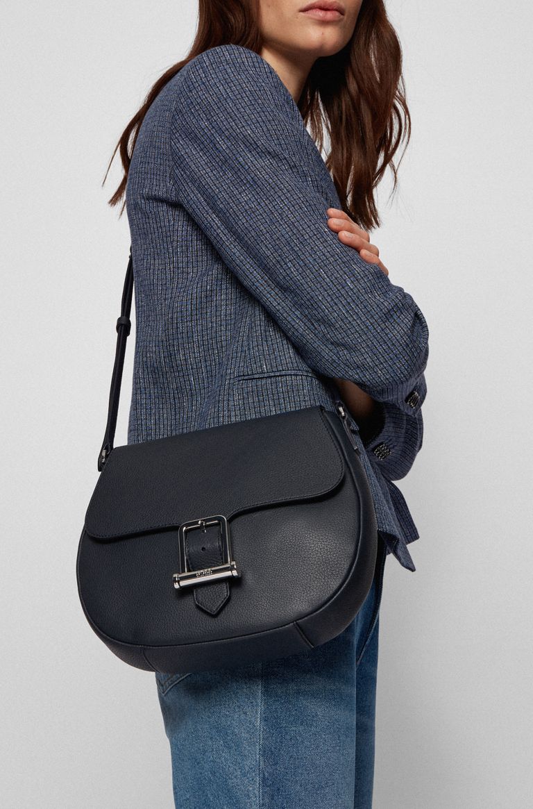 Cross-body saddle bag in grained leather, Dark Blue
