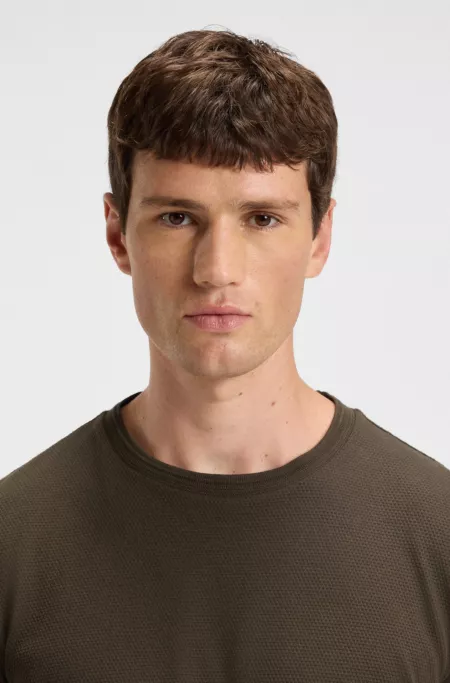 Bubble-jacquard structure T-shirt in a cotton blend