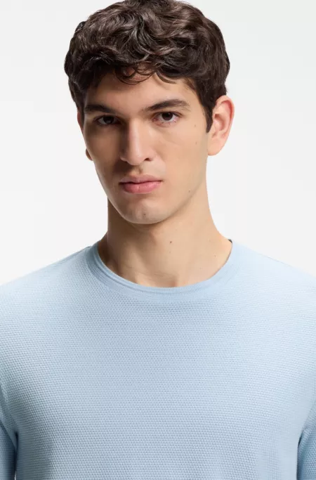 Bubble-jacquard structure T-shirt in a cotton blend