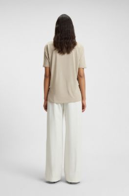 Camiseta regular fit con parte delantera de seda el&aacute;stica, Beige claro