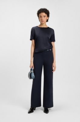 Camiseta regular fit con parte delantera de seda el&aacute;stica, Azul oscuro