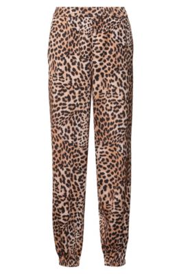 HUGO - Pantalones fit con estampado de leopardo y puños en