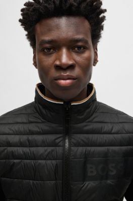 Chaleco repelente al agua con cinta de logo en 3D, Negro