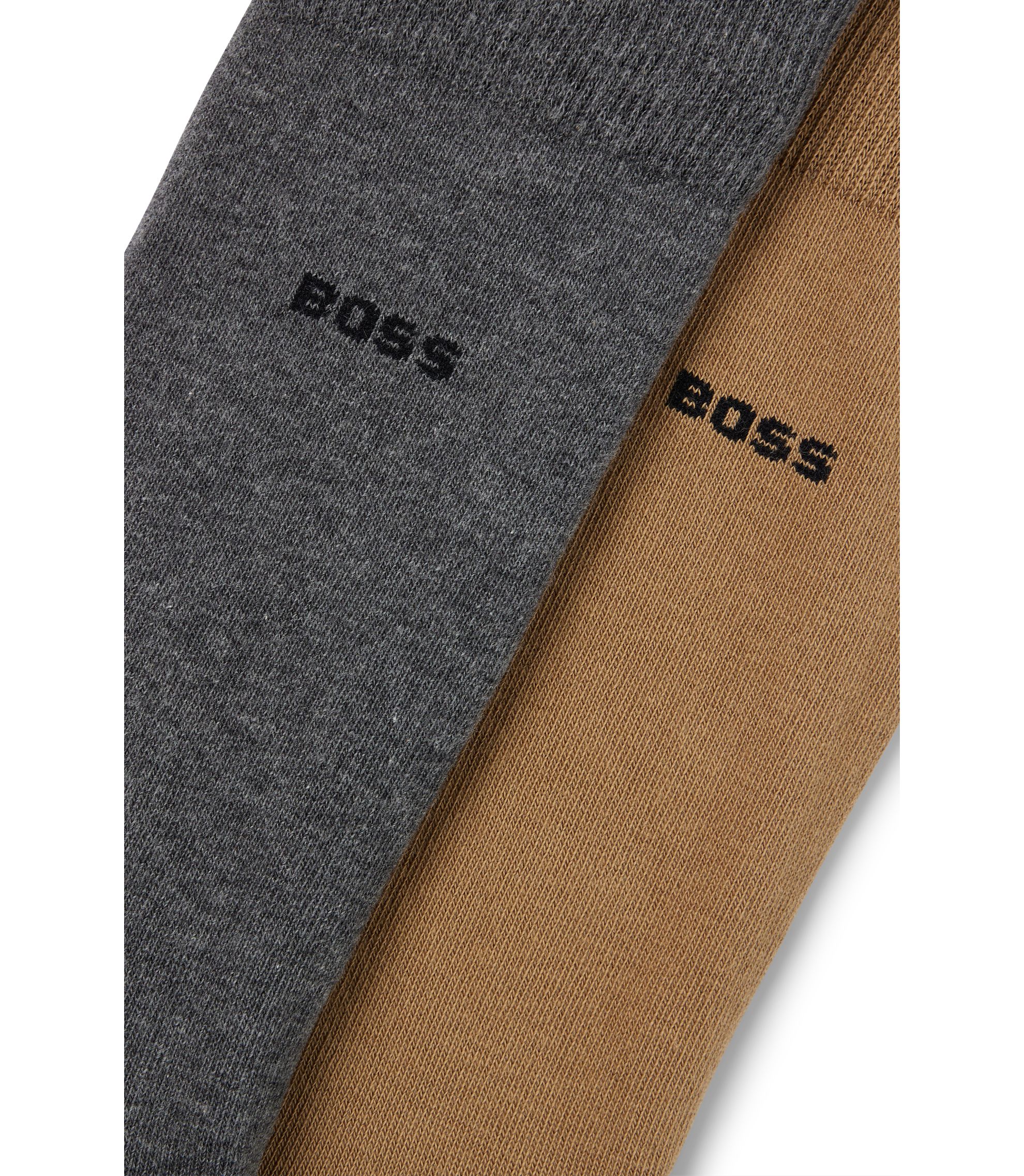 hbna50467709_261_240?wid=1980&