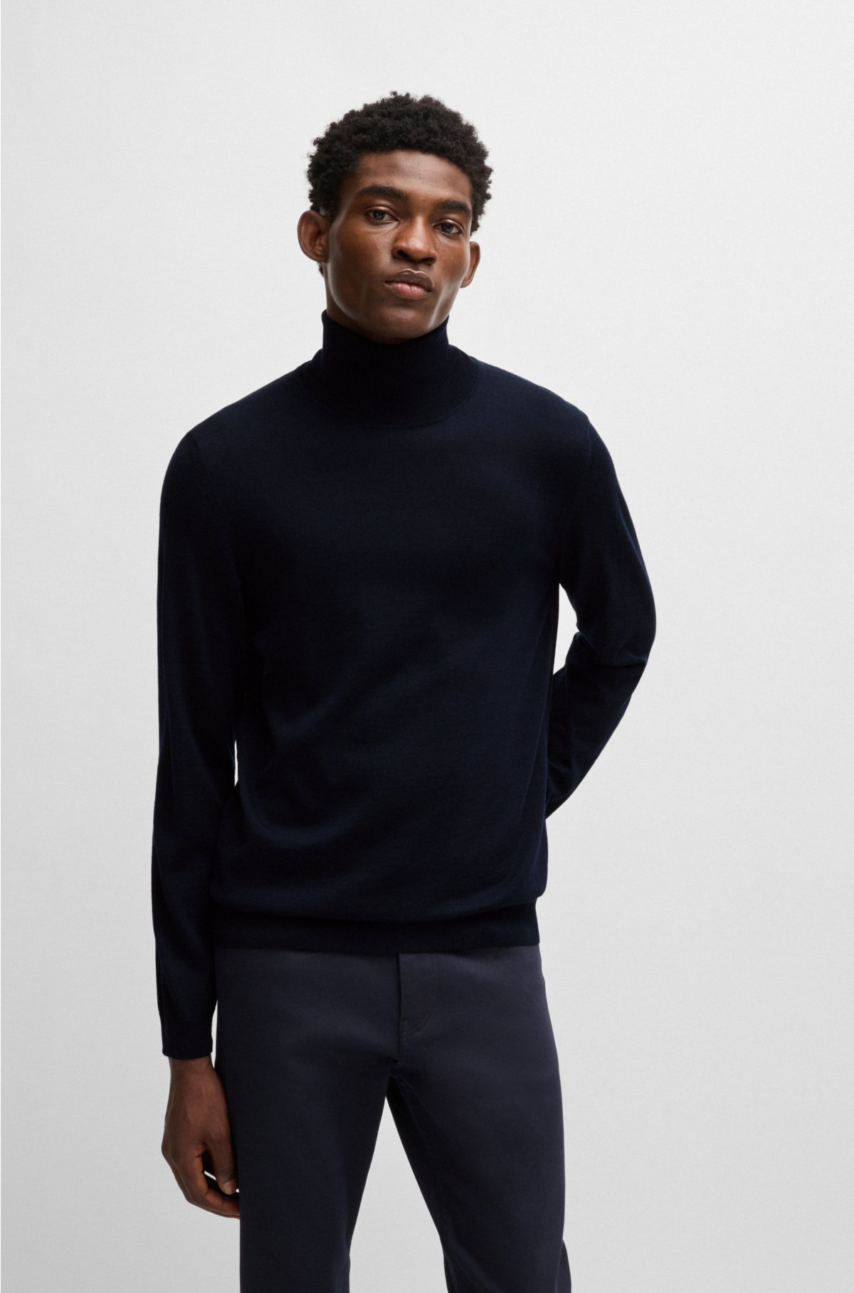 Slim-fit rollneck sweater in virgin wool, Dark Blue