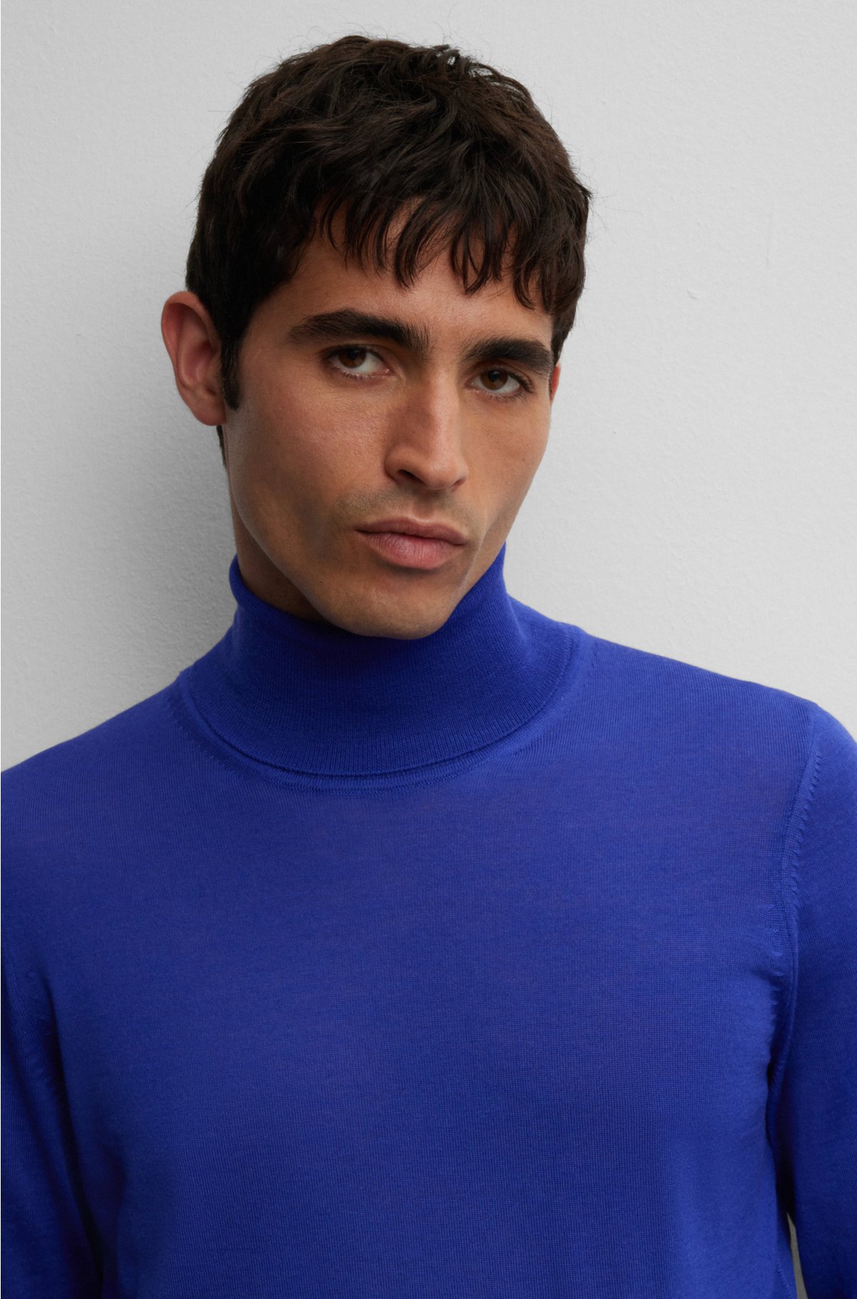 Slim-fit rollneck sweater in virgin wool, Dark Purple