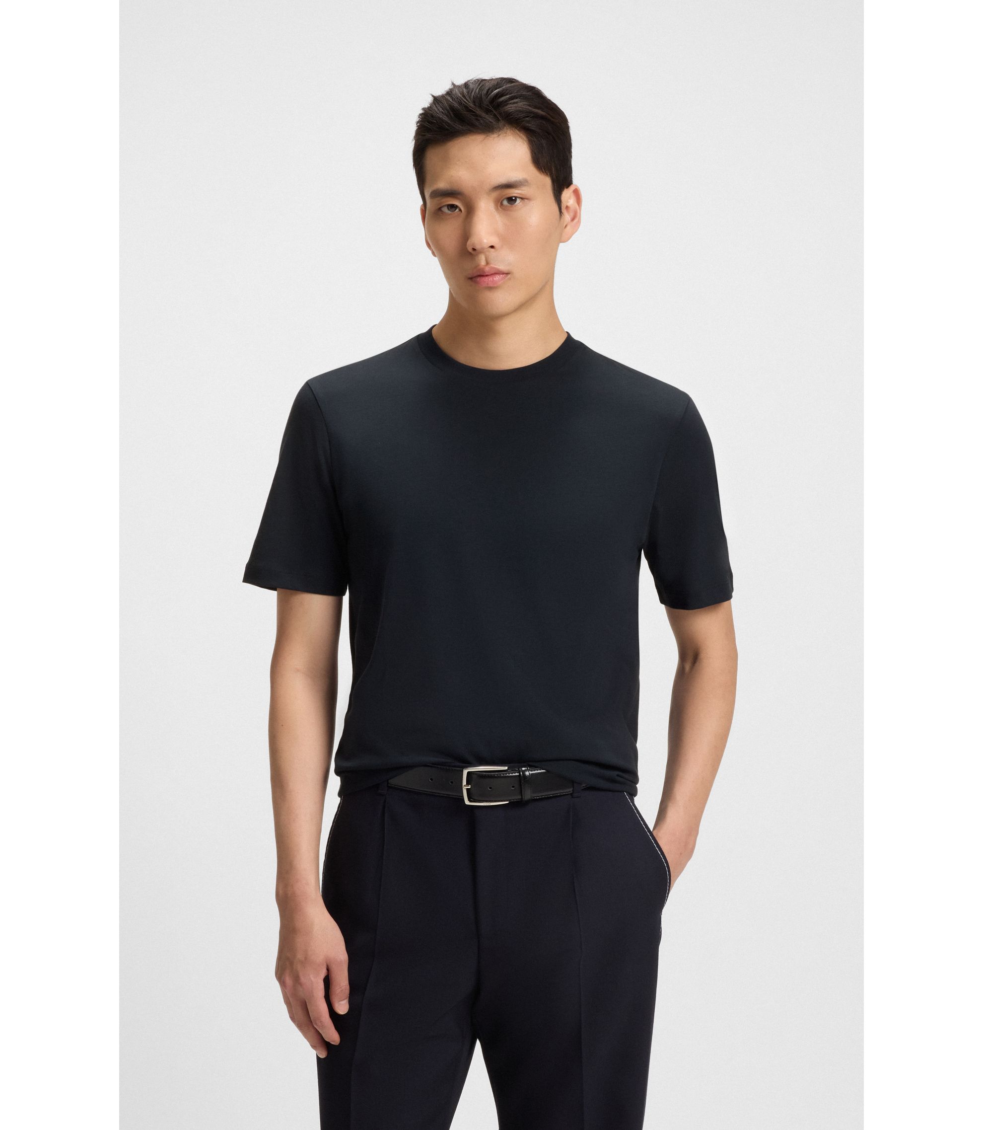 hbna50468972_404_350?wid=1980&