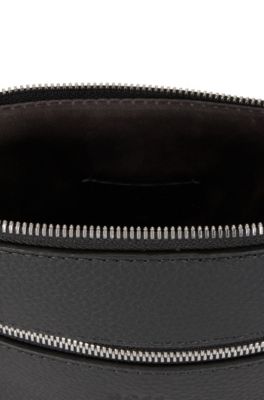 Envelope bag in Italian leather with embossed logo, Black