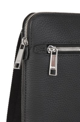 BOSS - Envelope bag in Italian leather with embossed logo - Black
