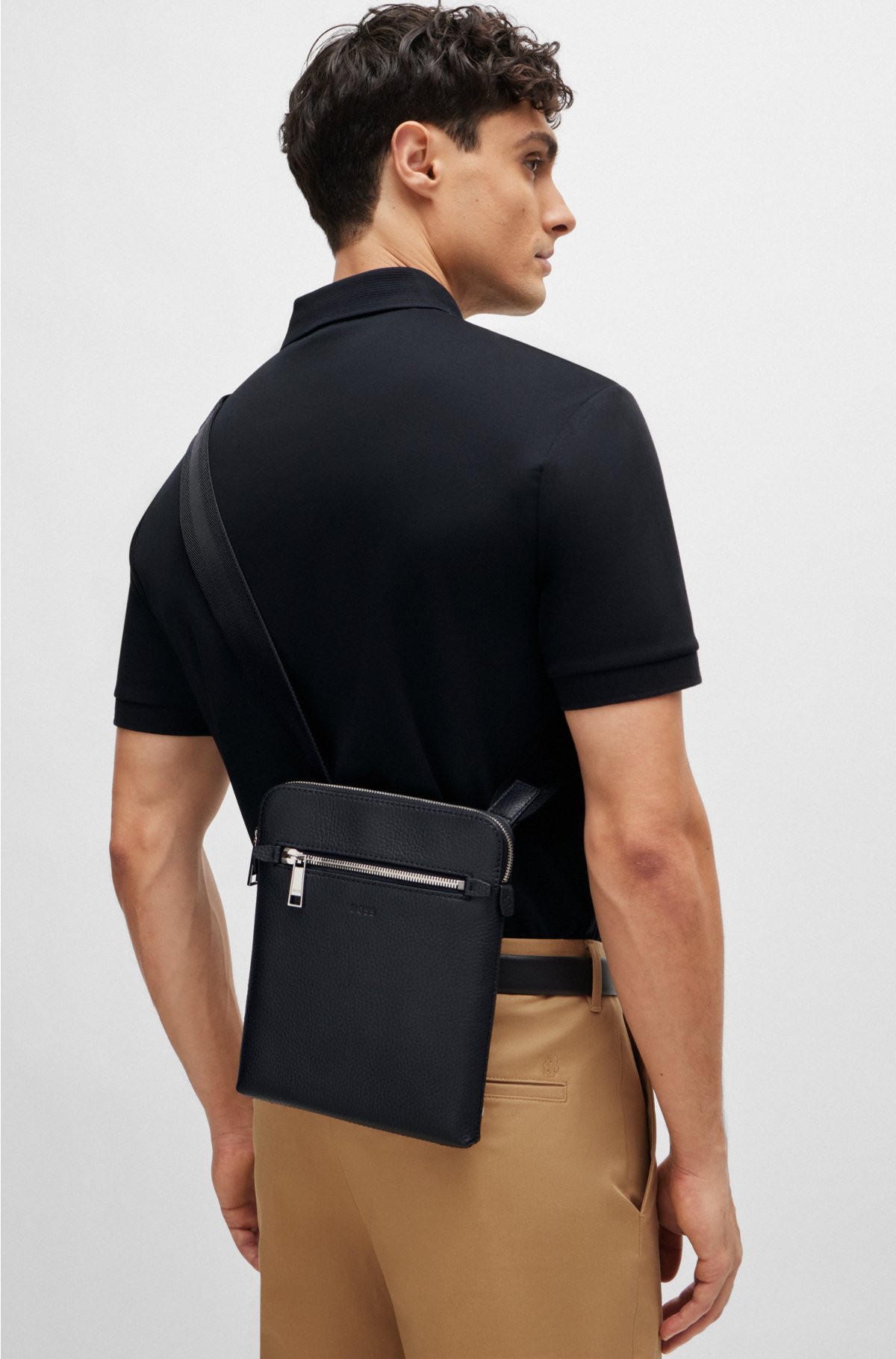 spændende Hvordan via BOSS - Grained Italian-leather envelope bag with front zip pocket