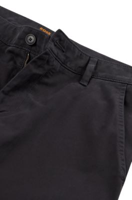 Pantalones slim fit de sat&eacute;n de algod&oacute;n el&aacute;stico, Negro