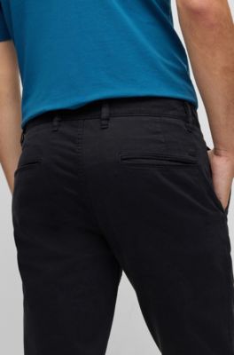 Pantalones slim fit de sat&eacute;n de algod&oacute;n el&aacute;stico, Negro