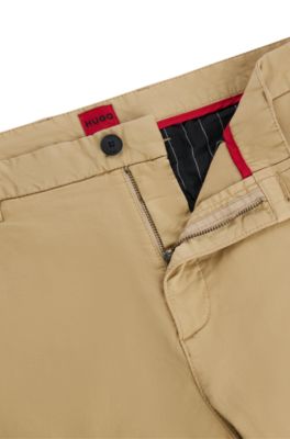Shorts chinos slim fit de tejido de gabardina de algod&oacute;n el&aacute;stico, Beige