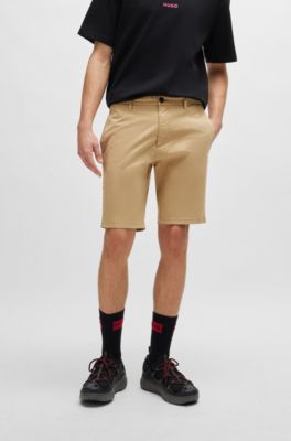 Shorts chinos slim fit de tejido de gabardina de algod&oacute;n el&aacute;stico, Beige
