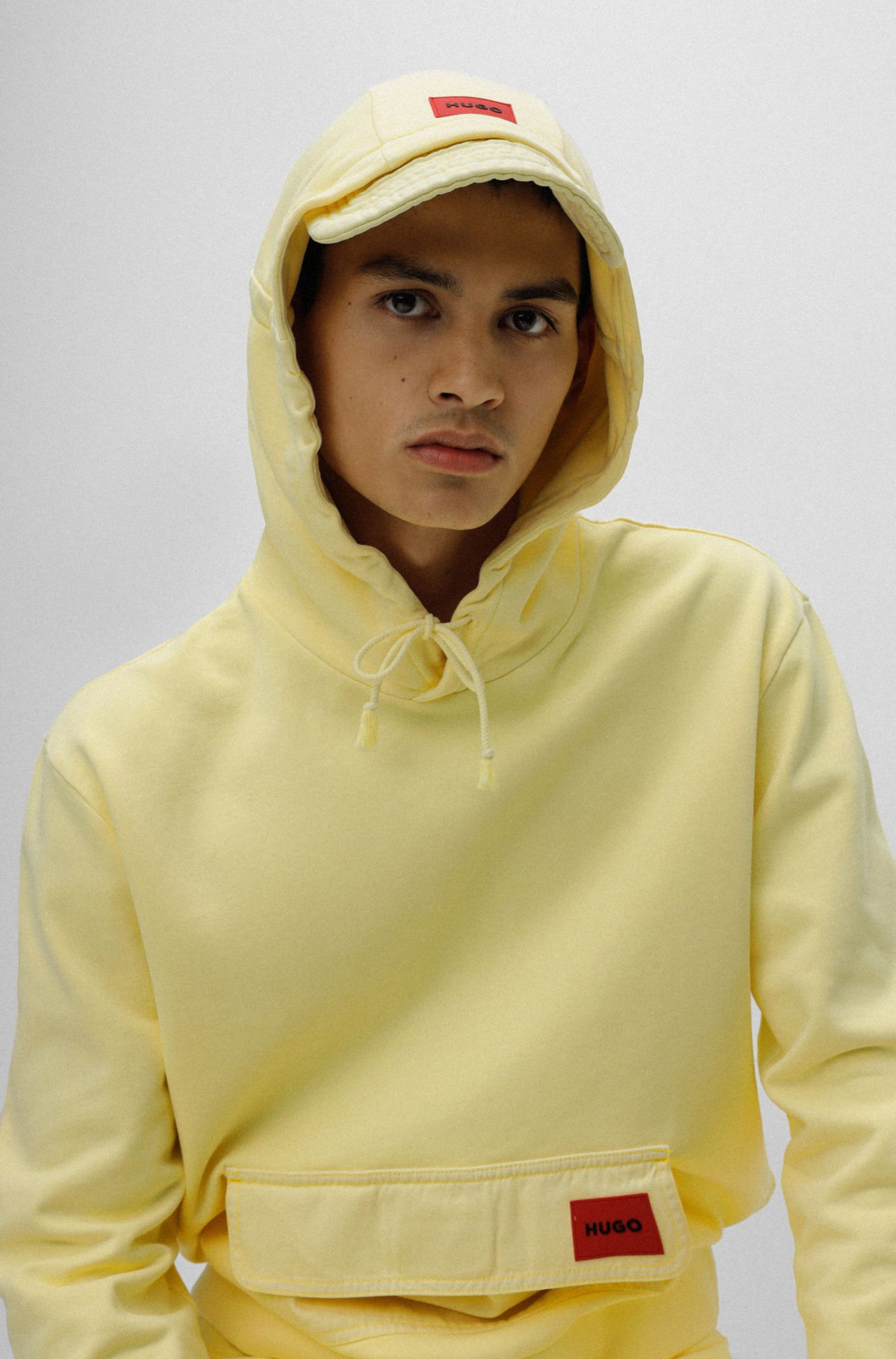 HUGO Cotton hoodie with flap pocket and visor detailed hood