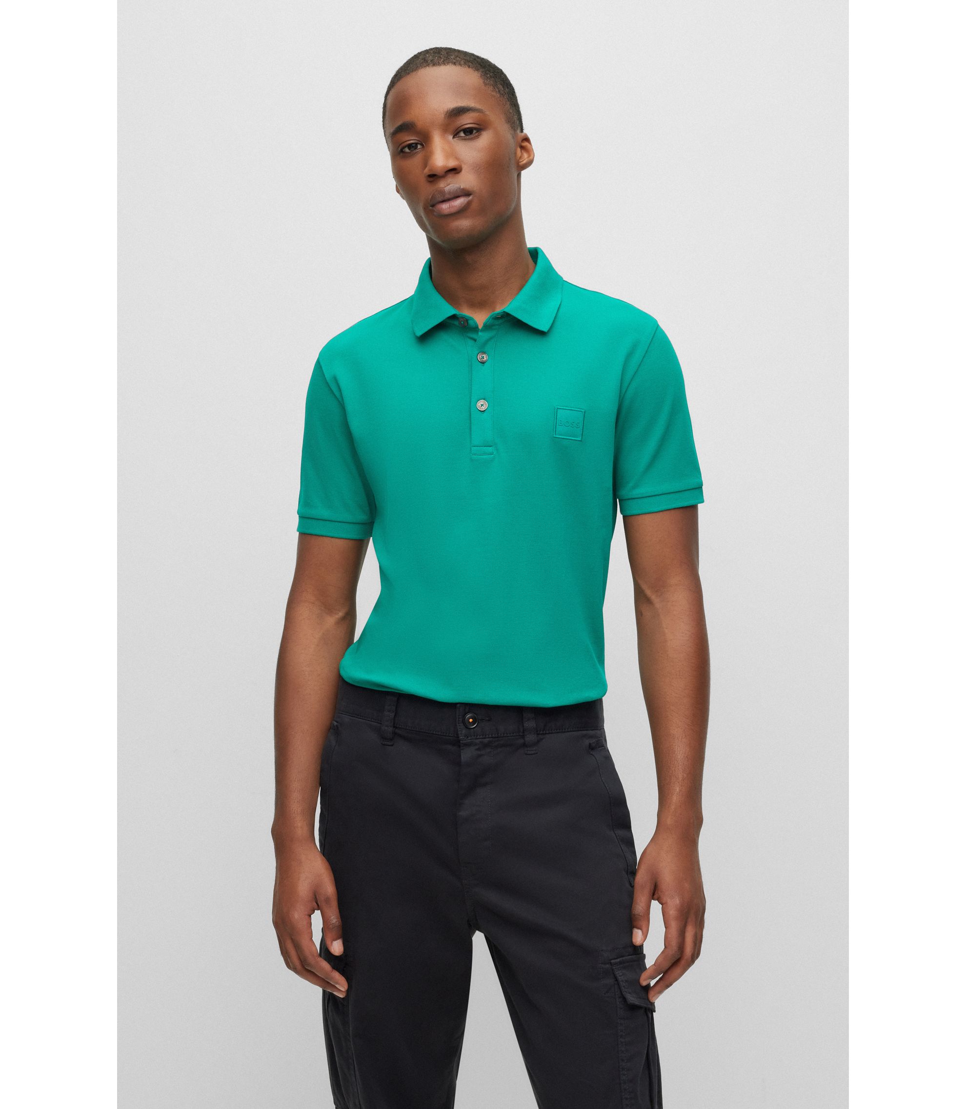 hbna50472668_303_350?wid=1980&