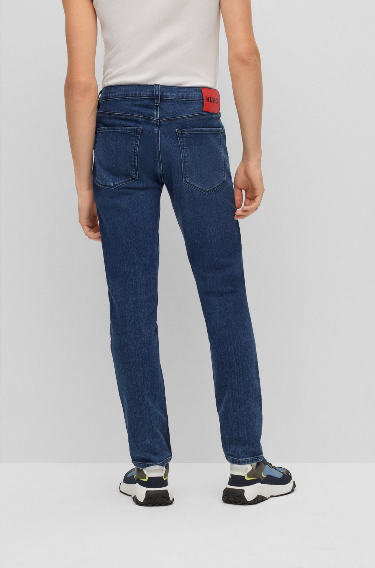 BOSS - Slim-fit jeans in blue comfort-stretch denim