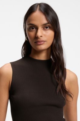 Slim-fit knit top, Brown