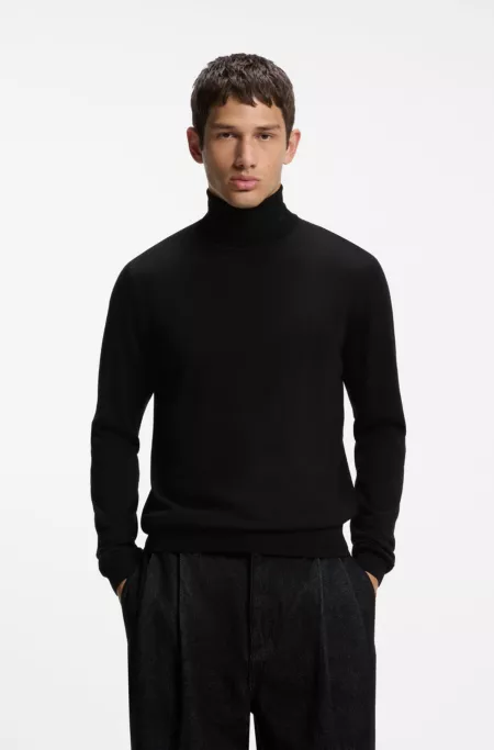 Merino wool turtleneck sweater with embroidered logo