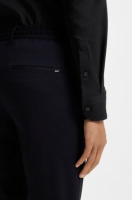 Camisa slim fit en algod&oacute;n el&aacute;stico de alto rendimiento, Negro
