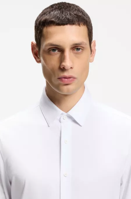 Performance-stretch slim-fit shirt in a cotton blend