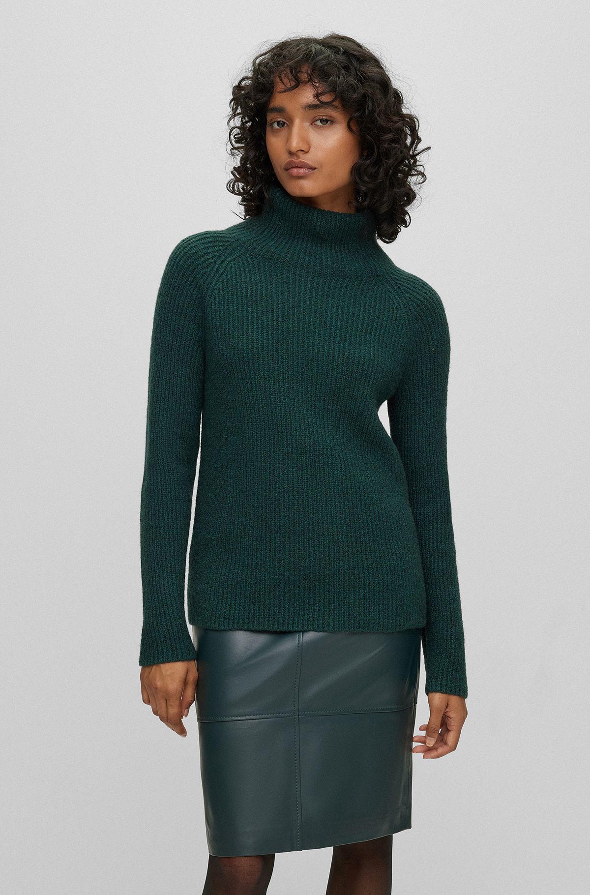 Ribbed sweater with funnel neckline, Dark Green