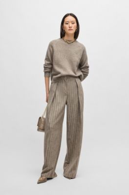 Crew-neck sweater in a regular fit, Light Grey