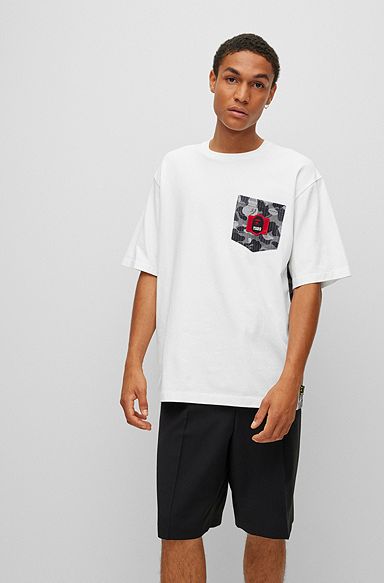 Camiseta de punto de algodón con dibujo de camuflaje y detalle de la marca de la colaboración, Fantasía