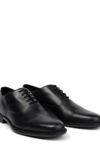 Hugo boss clearance shoe size fit