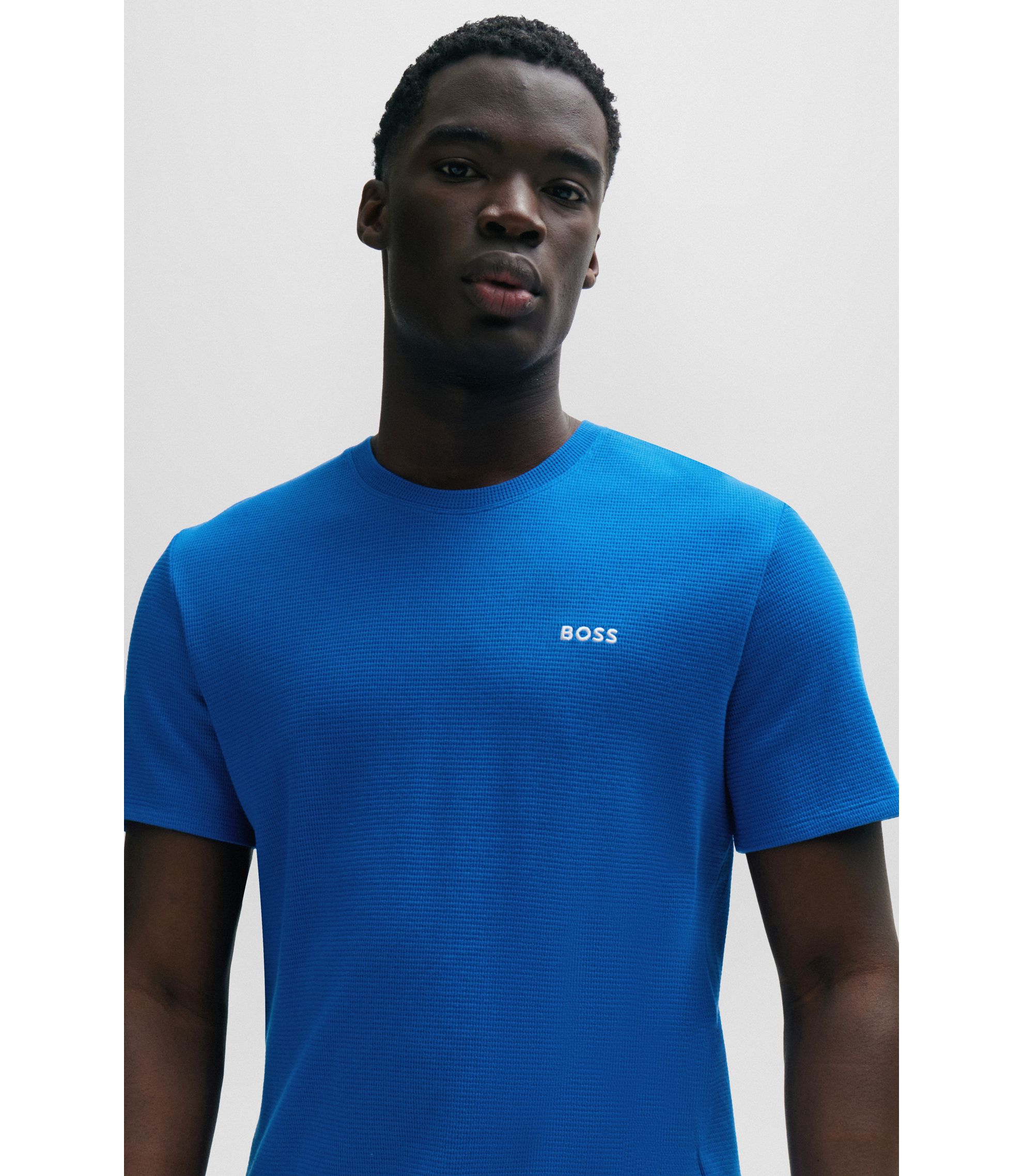 hbna50480834_423_340?wid=1980&