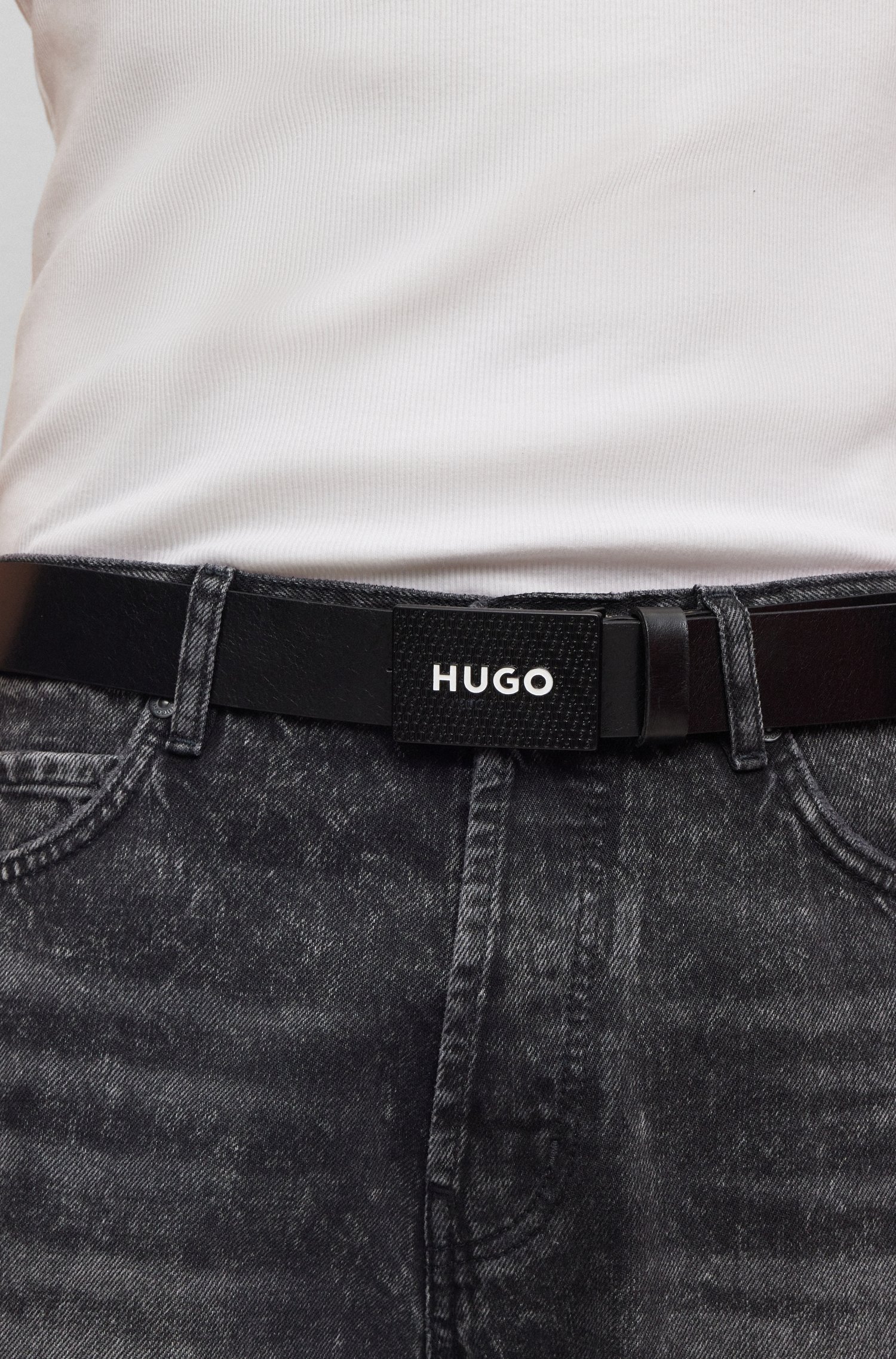 Italian-leather belt with branded plaque buckle