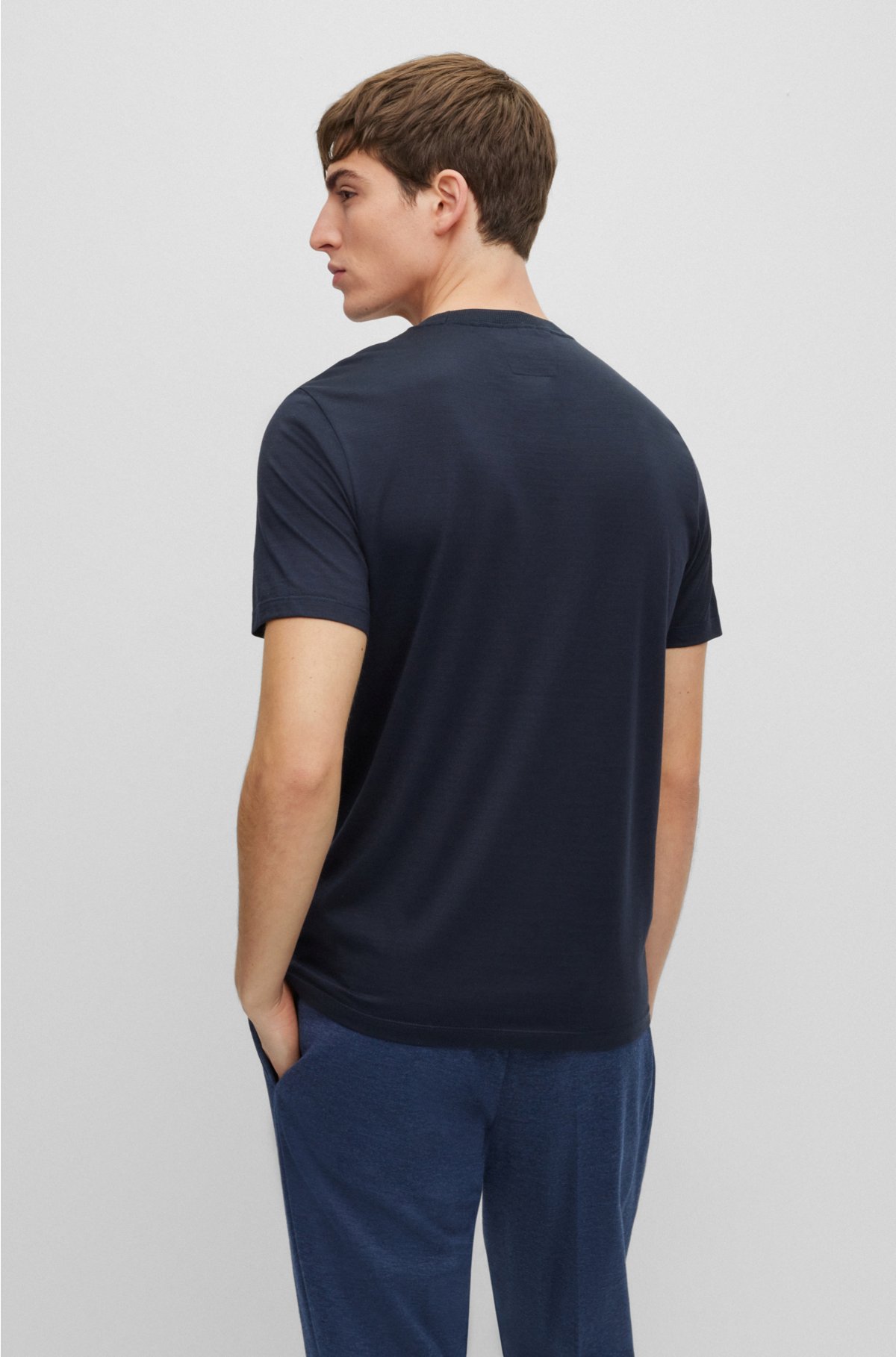Louis Vuitton Chain Detail T Shirt, Men's Fashion, Tops & Sets