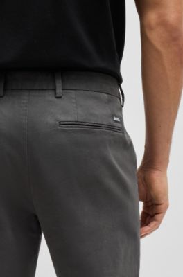 Chinos slim fit en tejido de gabardina de algod&oacute;n el&aacute;stico, Gris