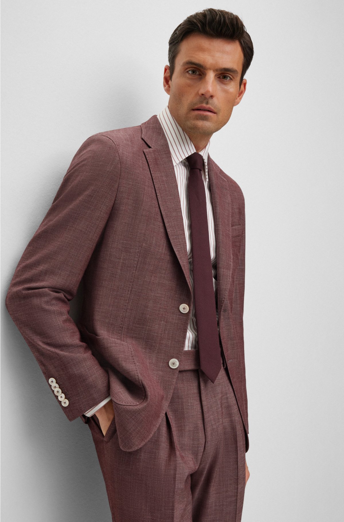 Slim-fit suit in a patterned wool blend, Dark Red