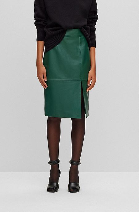 Slim-fit pencil skirt in grained leather, Light Green