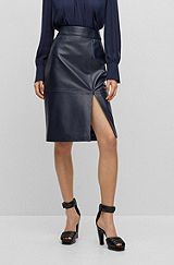 Slim-fit pencil skirt in grained leather, Dark Blue