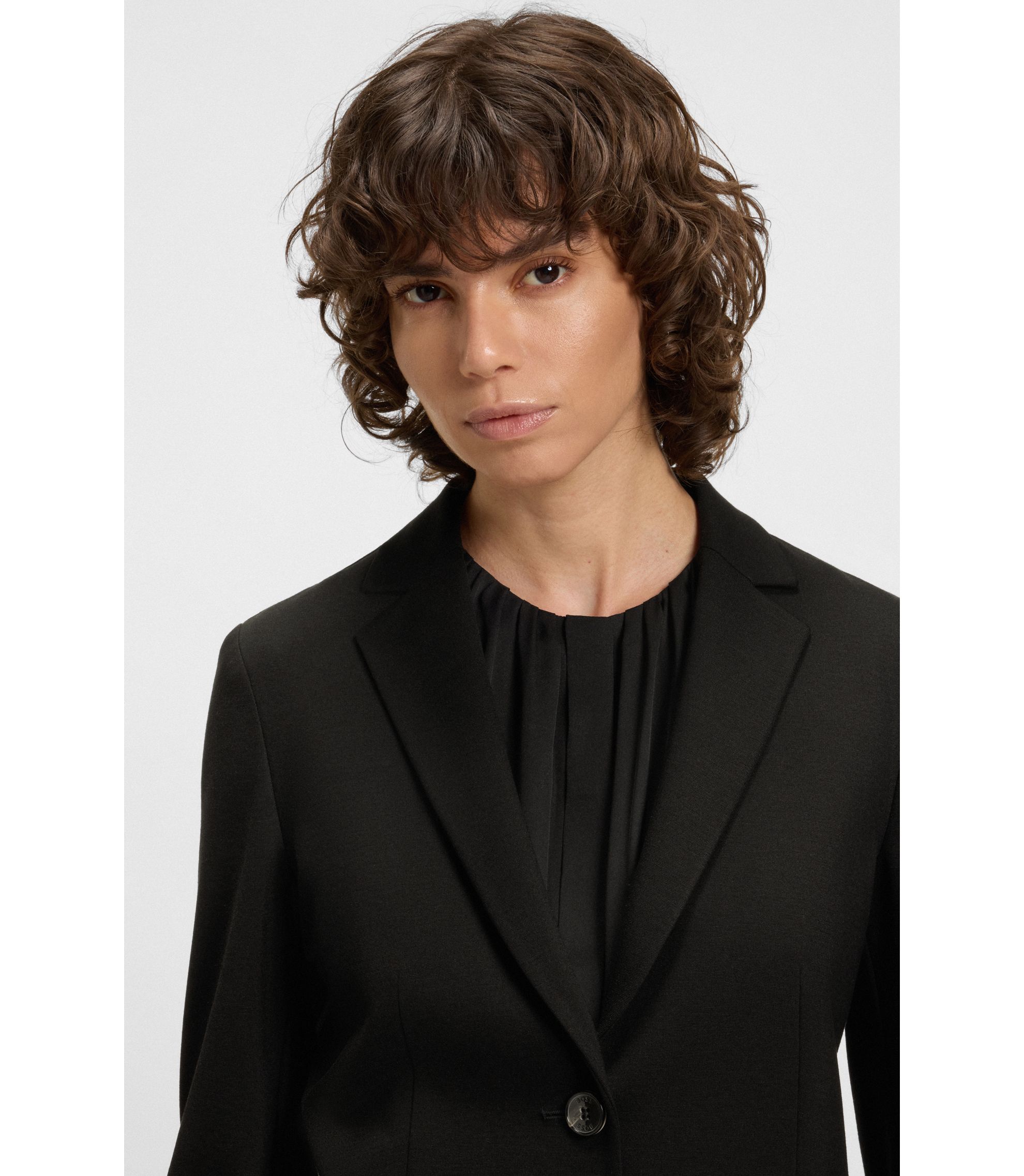 hbna50490040_001_340?wid=1980&