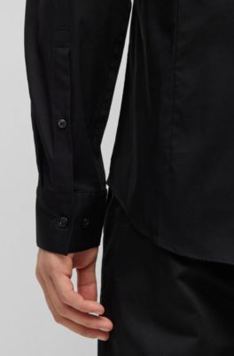 Camisa slim fit de algod&oacute;n el&aacute;stico y herrajes con logo, Negro