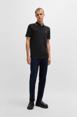 Polo slim fit con etiqueta con logo roja, Negro