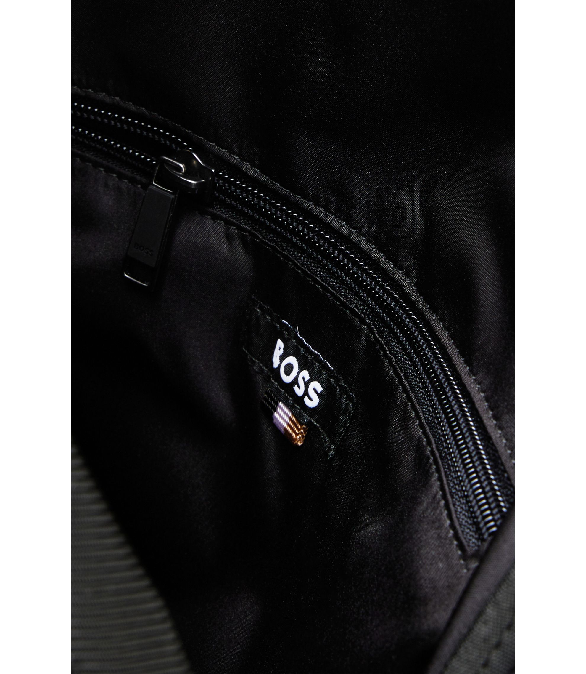 hbna50490969_001_240?wid=1980&