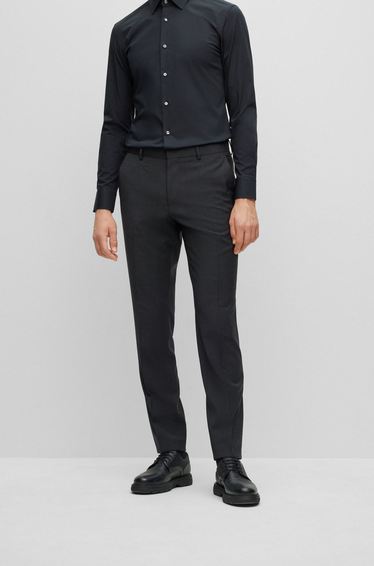 Slim-fit three-piece suit in stretch virgin wool, Black