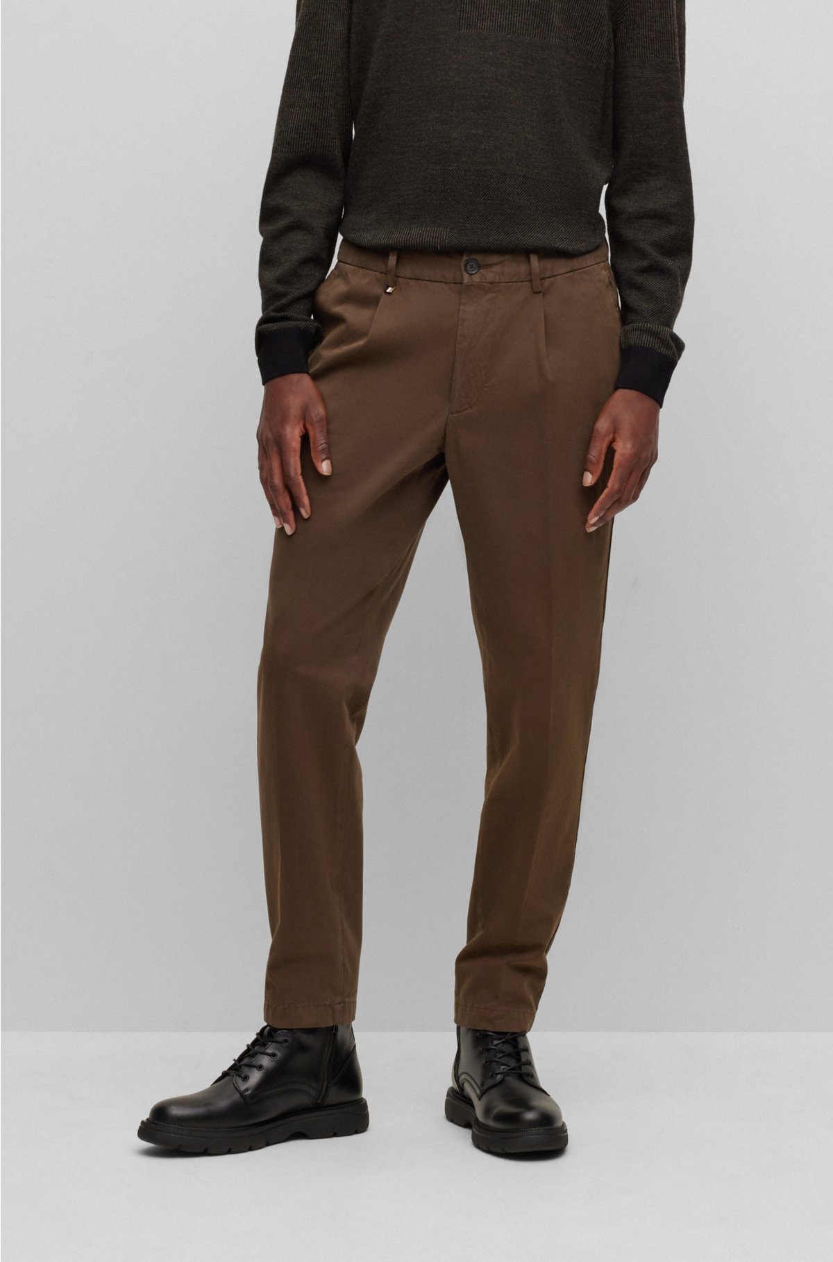Men's Tall Twill Belt Front Cargo Joggers With Tab