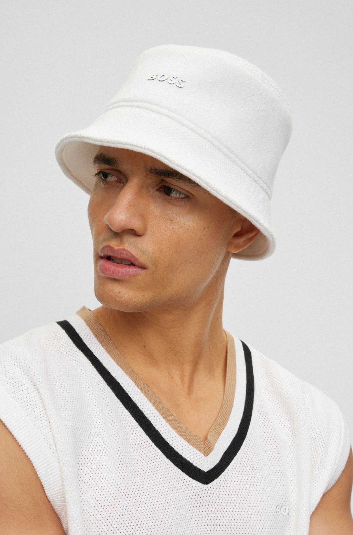 Cotton-piqu Bucket Hat with Logo Detail- White | Men's All Accessories Size SM