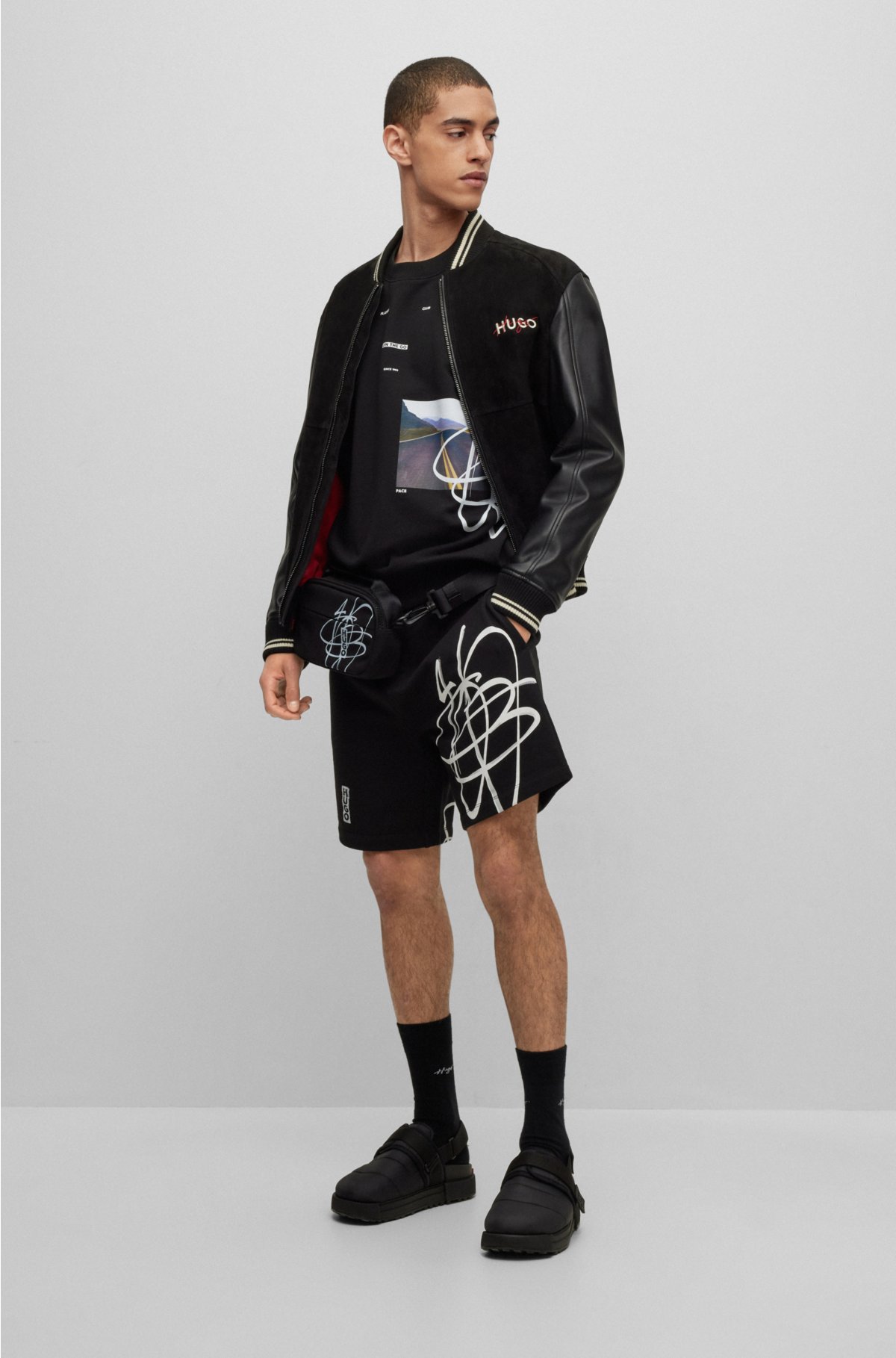 Oversized-fit cotton sweatshirt with streetwear artwork, Black