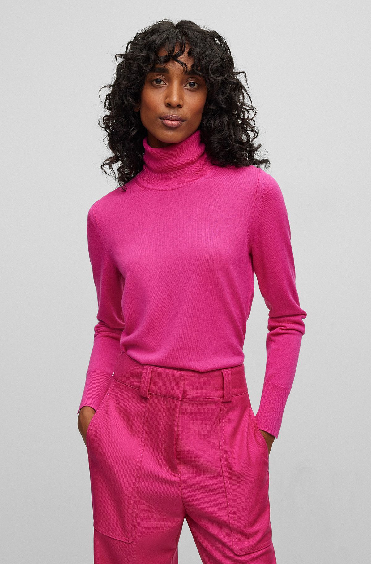 Rollneck sweater in virgin wool, Pink